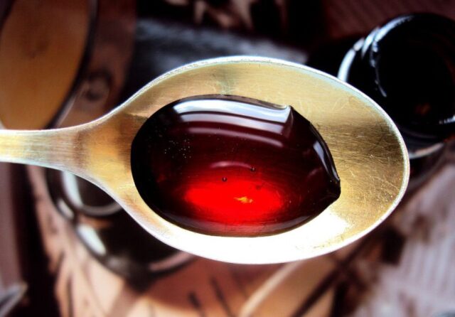 Сироп шиповника: полезные свойства и противопоказания, инструкция по применению